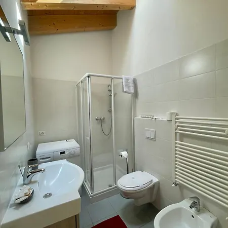 度假居 Valtellinasuite Villa di Tirano